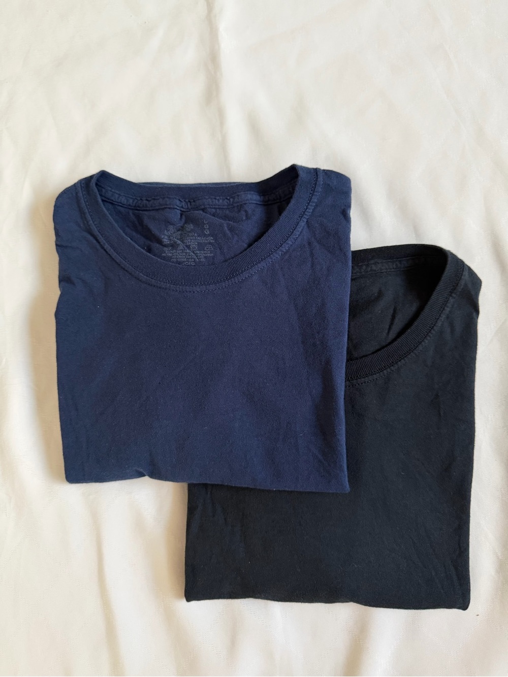 Fruit of the Loom Men's Crew Neck T-Shirts - Navy & Black. Sz L/G. T098